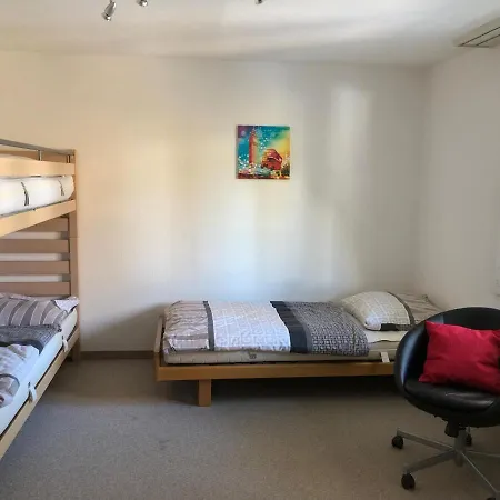 Sursilvana 18 Apartment *